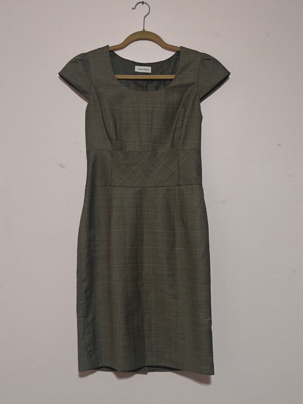 Calvin Klein Olive Plaid Cap Sleeve Midi Dress